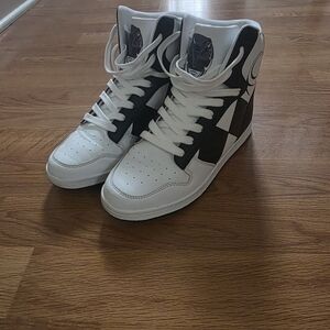 FUN-Power Ranger hightops Shoes Black size 6